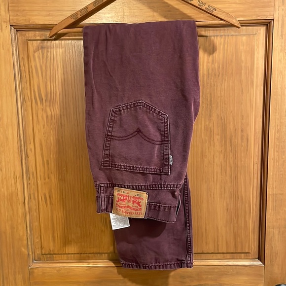 Vintage Maroon Levi’s - Picture 1 of 7
